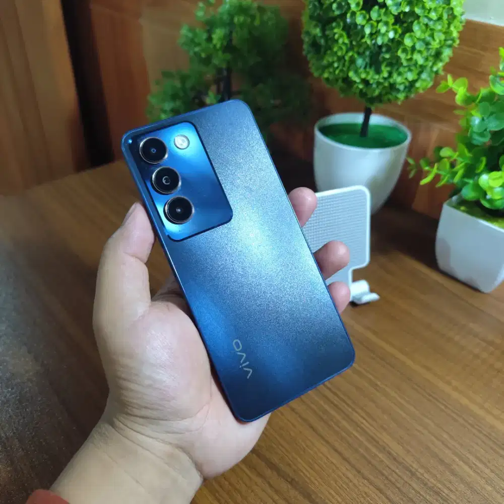 Vivo Y100 5G Ram 8/256 ( Hp dan charger) muluss banget