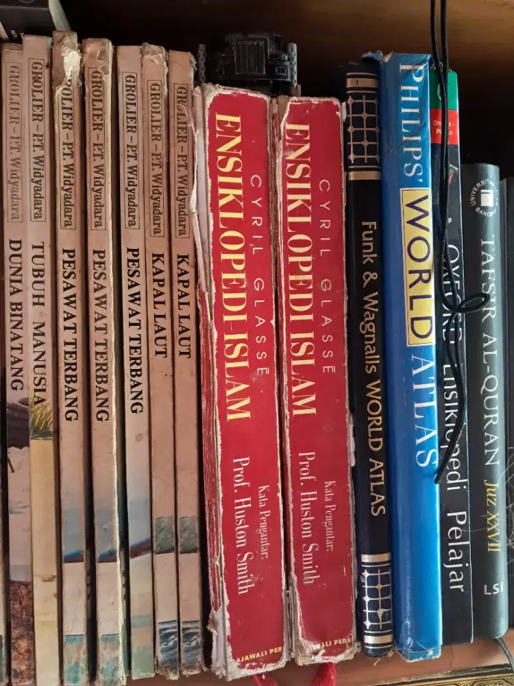 Ensklopedia islam buku merah