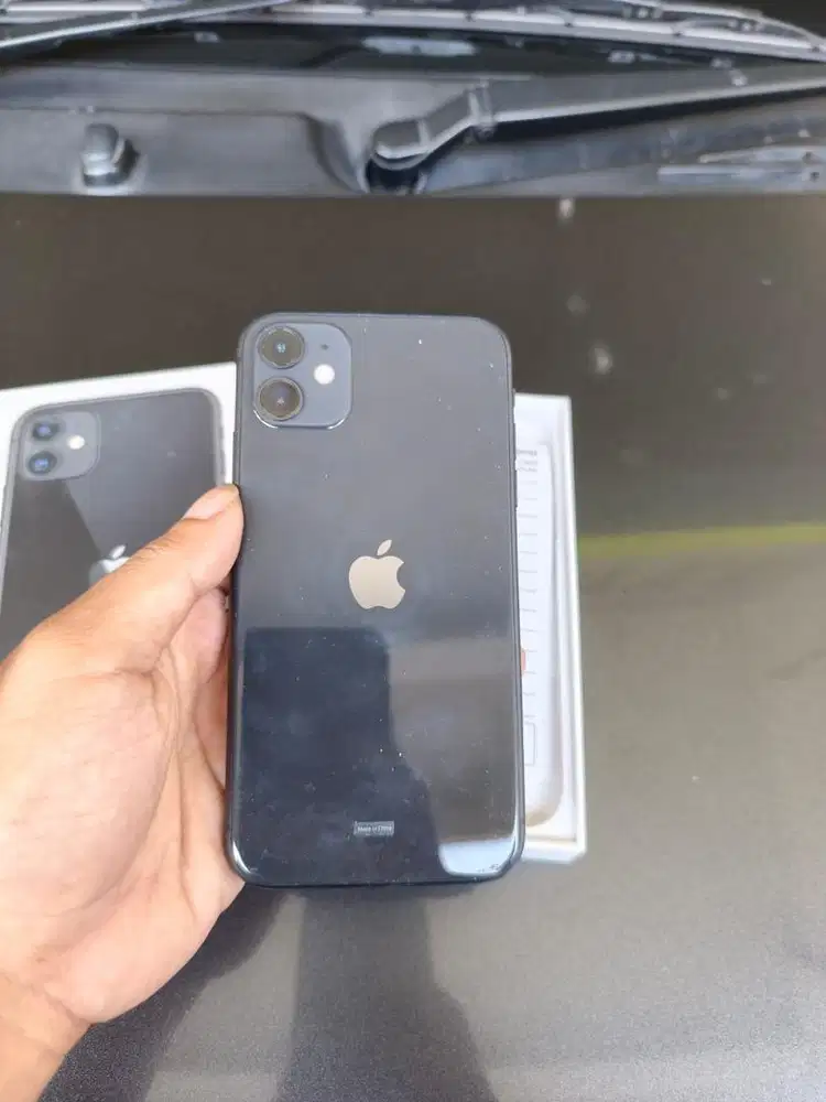 dijual cepat Iphone 11 64 Gb ori ibox fullset