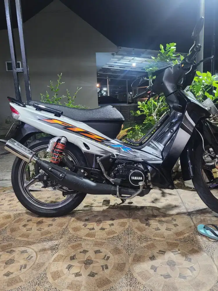 Dijual cepat motor F1ZR