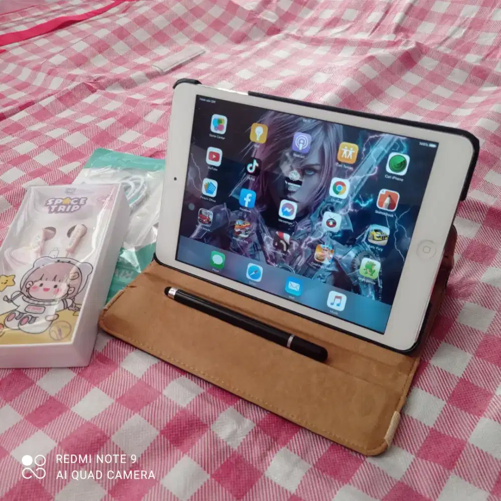 ipad mini batre awet dan full aksesoris