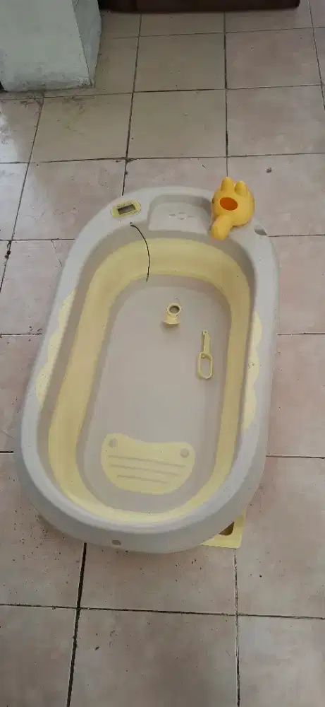 Bak mandi bayi (fordable baby bathtub