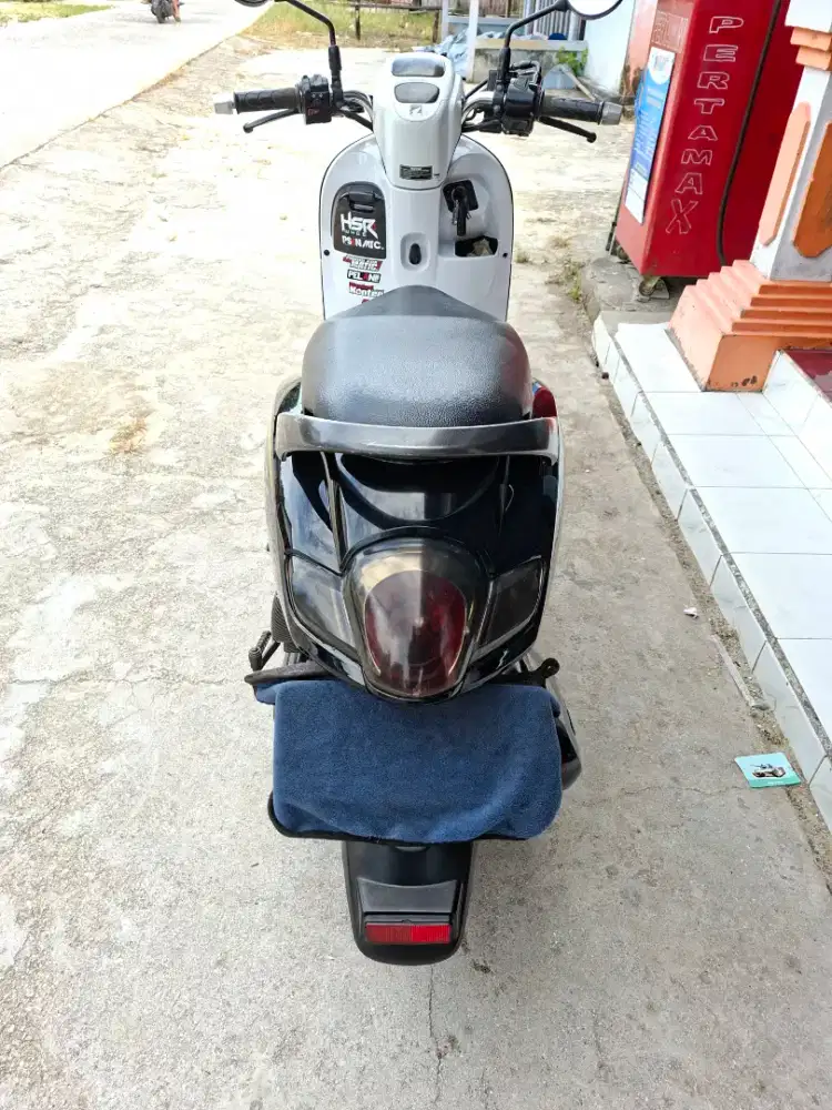 Di jual scoopy 2017