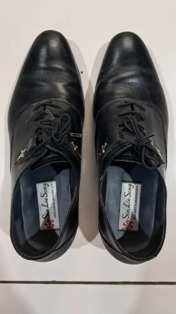 Sepatu Pria Sin Lie Seng