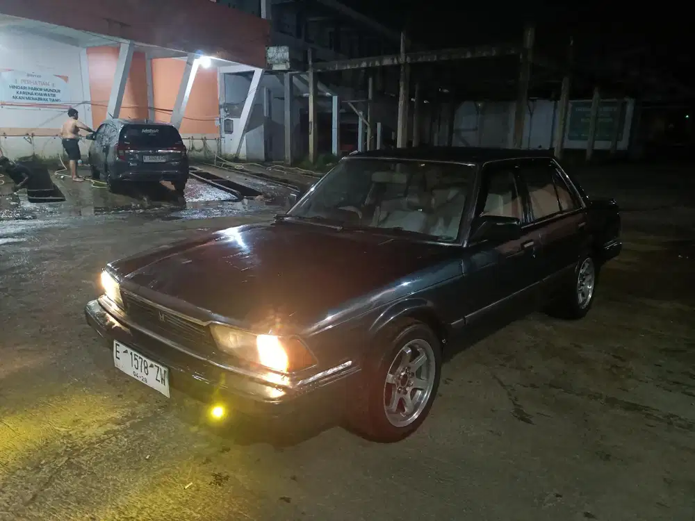 Honda Accord 1983 Bensin
