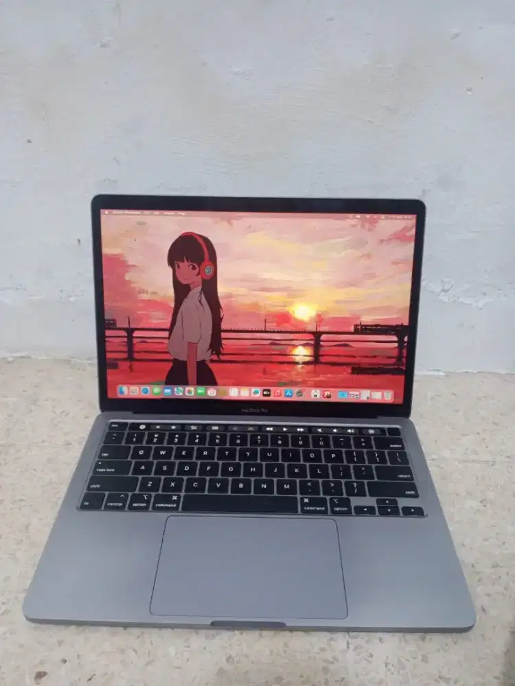 Ready MacBook Pro retina 13in 2020 Touchbar i5 ram 8 ssd 256
