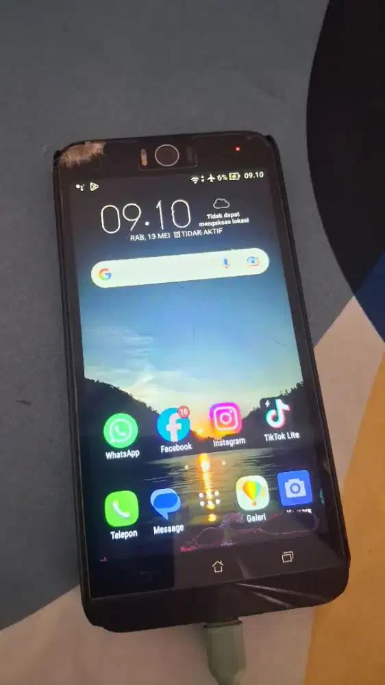 Asus Selfie Batangan