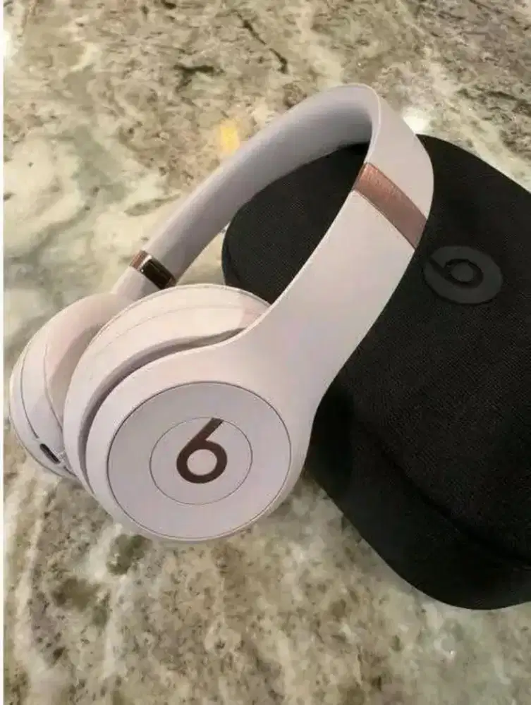 headphone beats solo 4