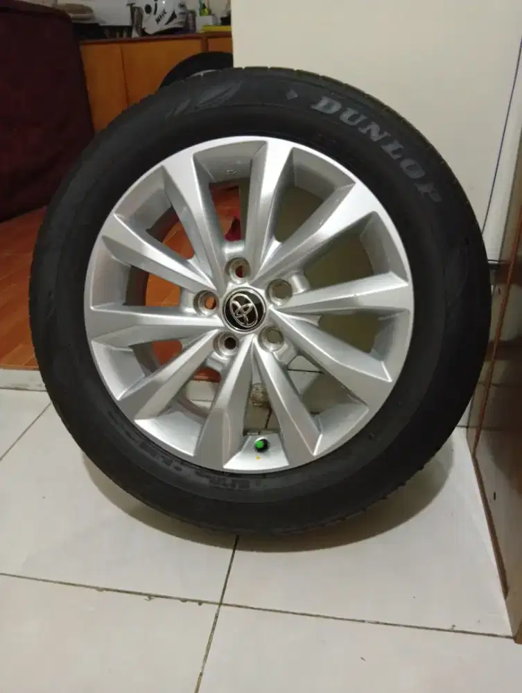 Velg original innova zenix tipe V