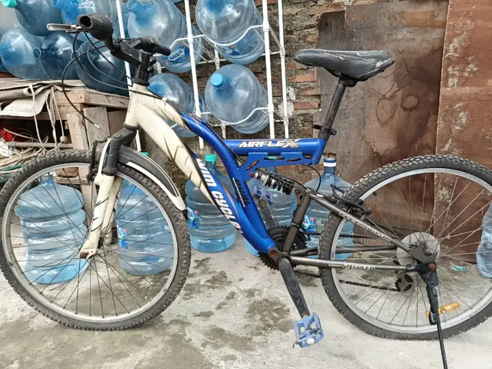 Sepeda gunung wimcycle