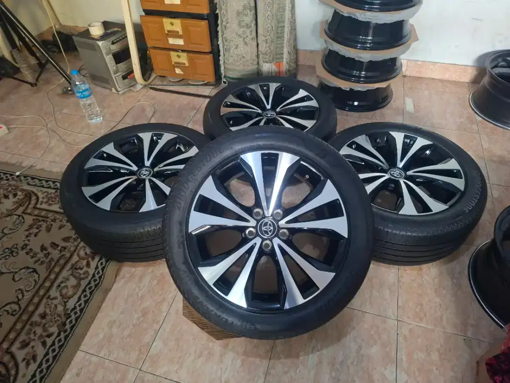 di jual velg Lexus r18 original ban bs turanza tebel