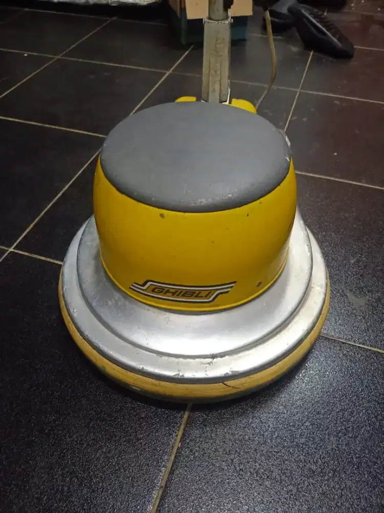 Mesin Polisher karpet dan lantai