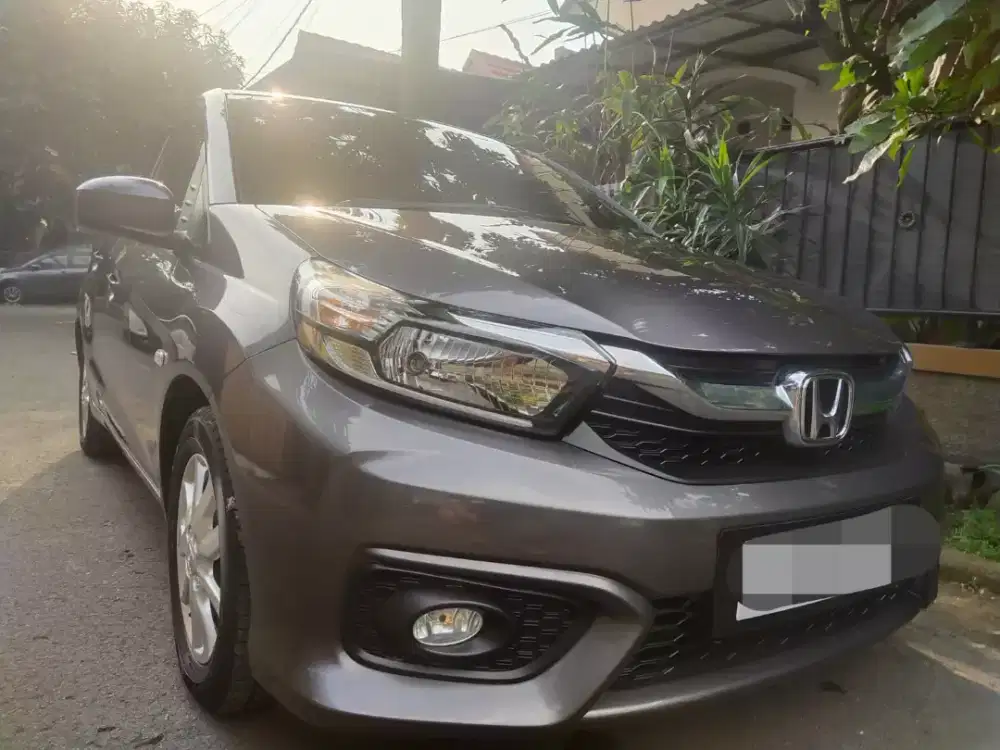 Honda Brio E At 2022 km rendah