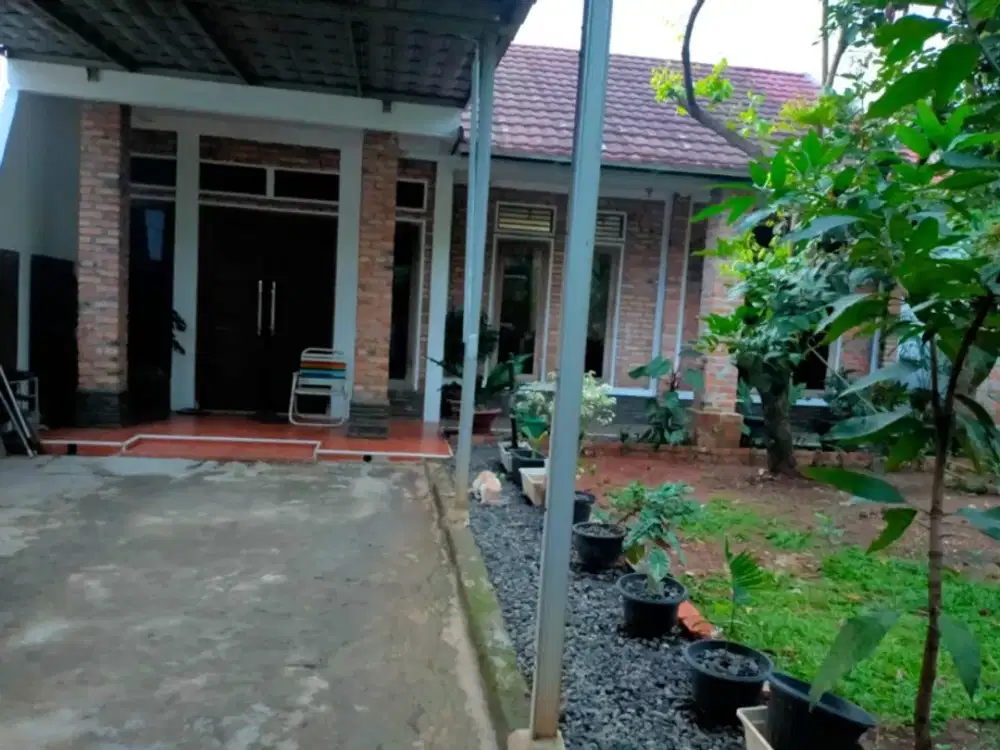 Dijual rumah luas dan bersih siap huni di kranggan jatisampurna