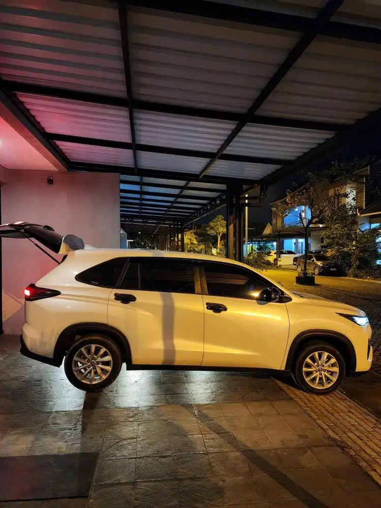 Zenix V non hybrid km 7000