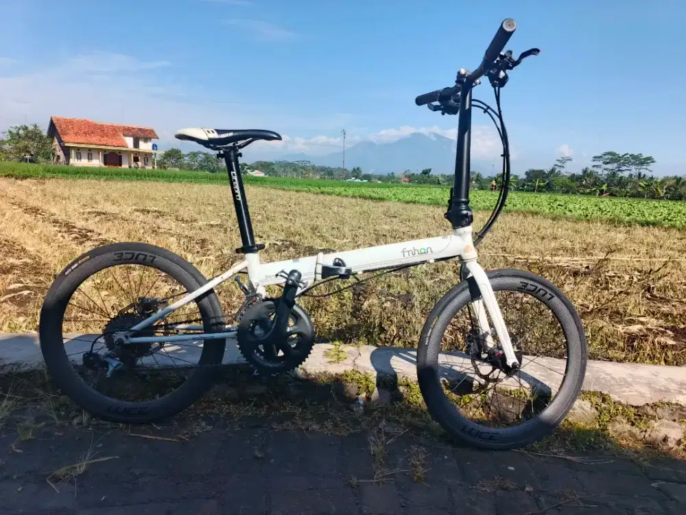 Sepeda lipat storm