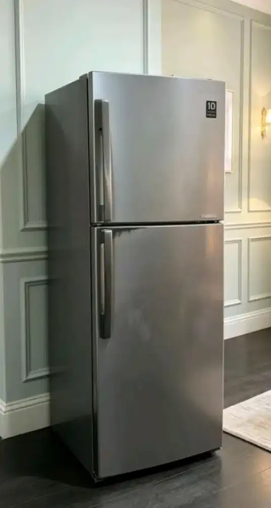 Kalau 2 pintu tinggi ya bukan yg pendek,merek SAMSUNG sudah inverter