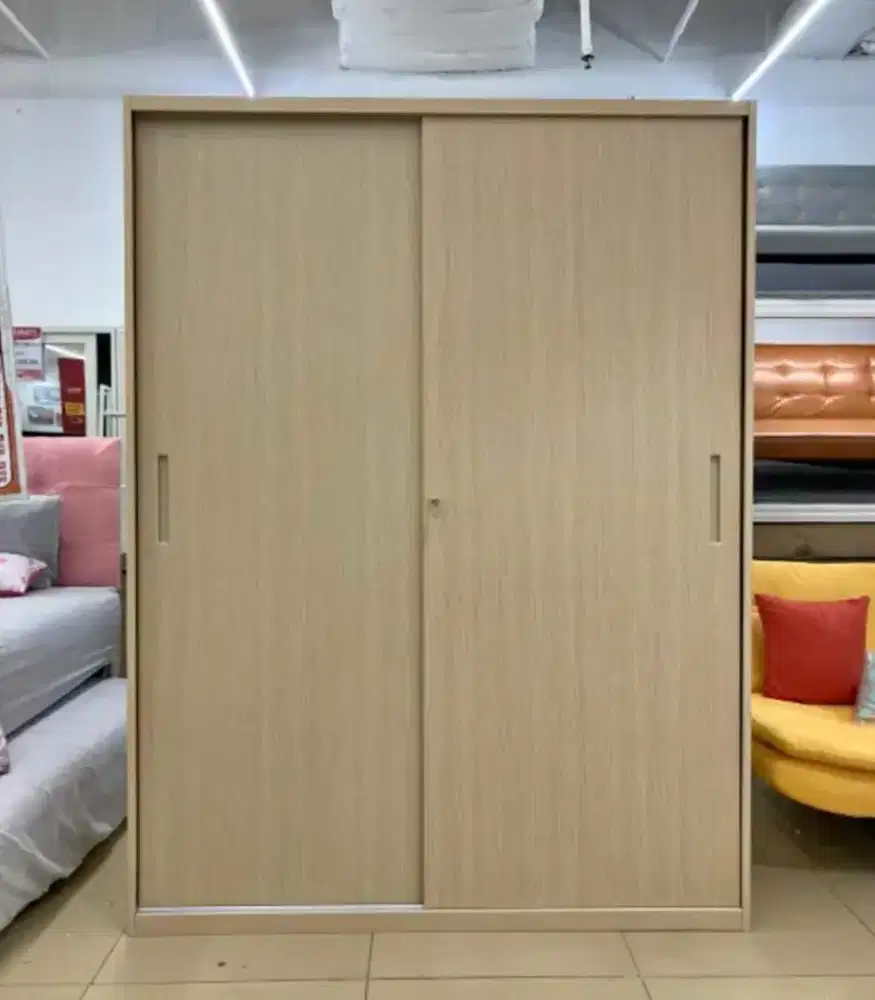 Lemari Pakaian Sliding Metal Archy Selma