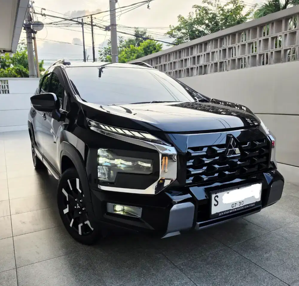 Km7rb! Xpander Cross Premium 2025