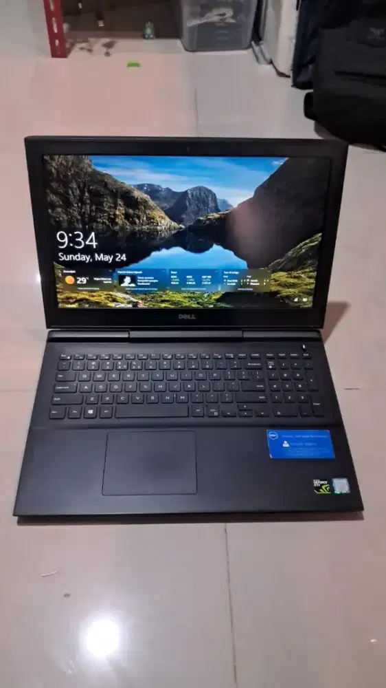 Dell Gaming 15 7000 Core i7-7700hq Ram 16 SSD 1TB GTX 1050
