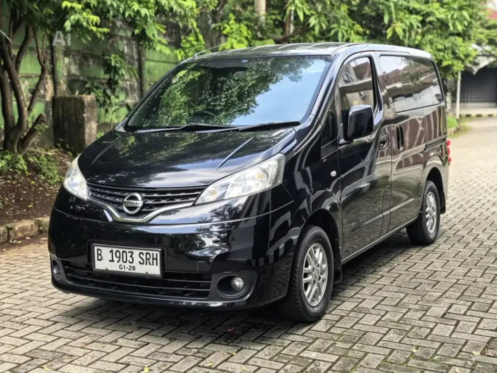 Tanpa DP : Evalia XV 2012 Tangan 1