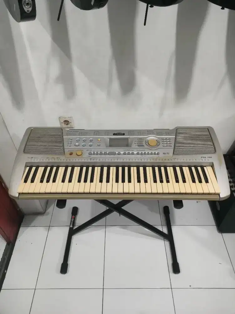 Keyboard Yamaha PSR 290. Jual/TT/BT Alat Musik Lainnya
