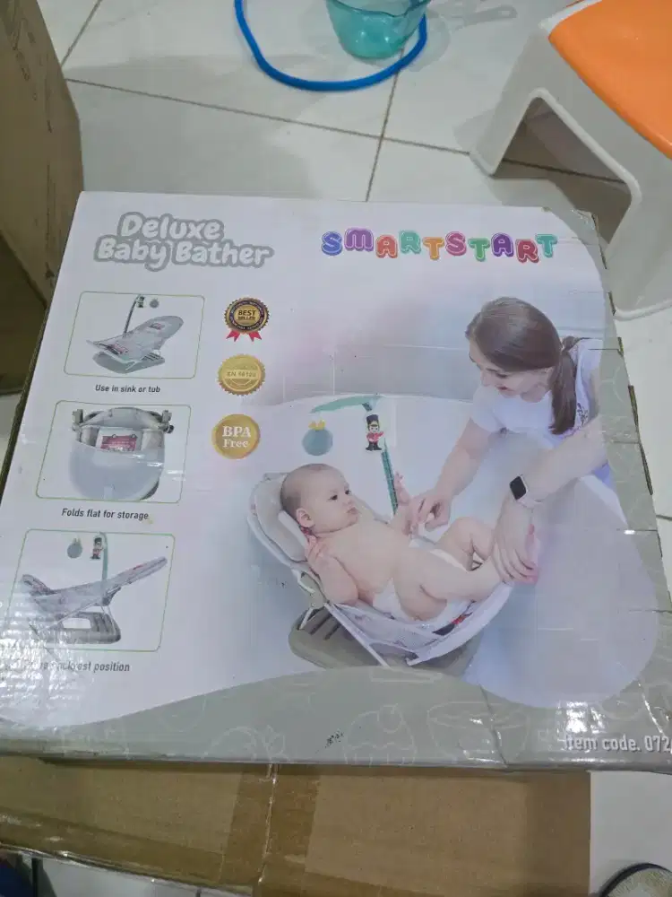 Perlengkapan mandi bayi