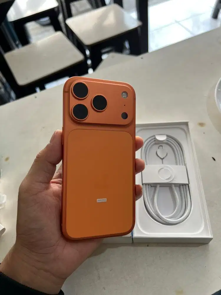 IPHONE 17 PRO 256GB RESMI FULL ORI BELOM 1 BULAN
