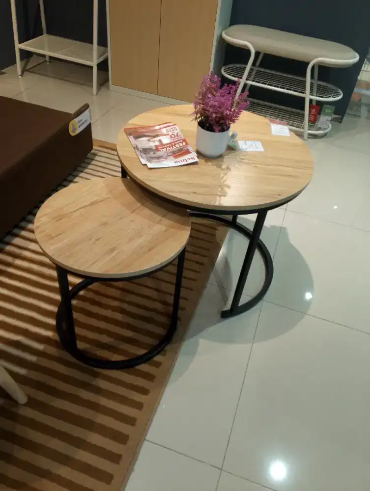 MEJA TAMU ESTETIK