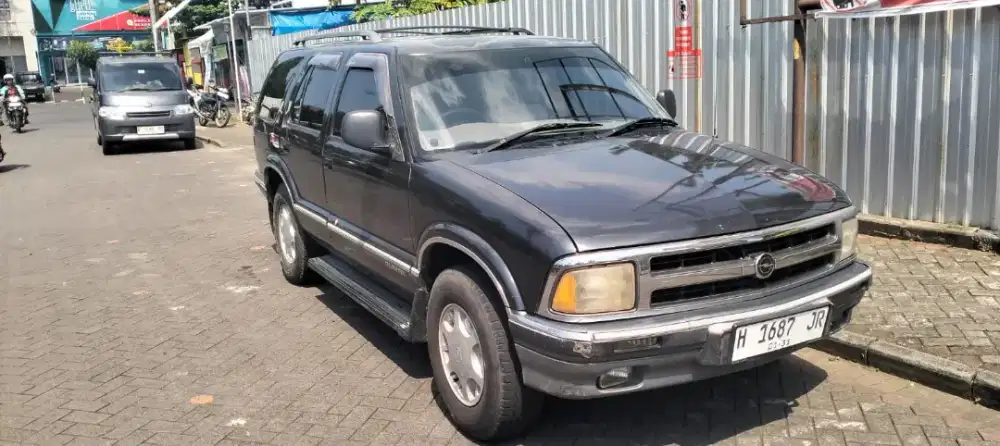 OPEL BLAZER LT DOHC 1997