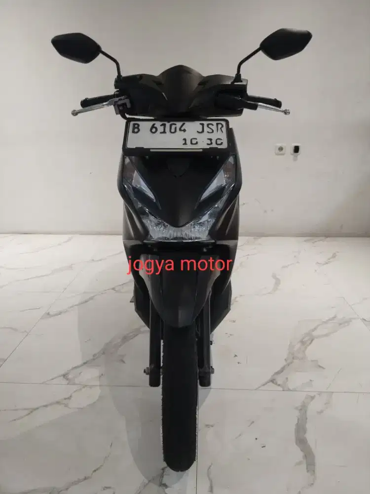 1 - Honda Beat Deluxe Smartkey Tahun 2025
