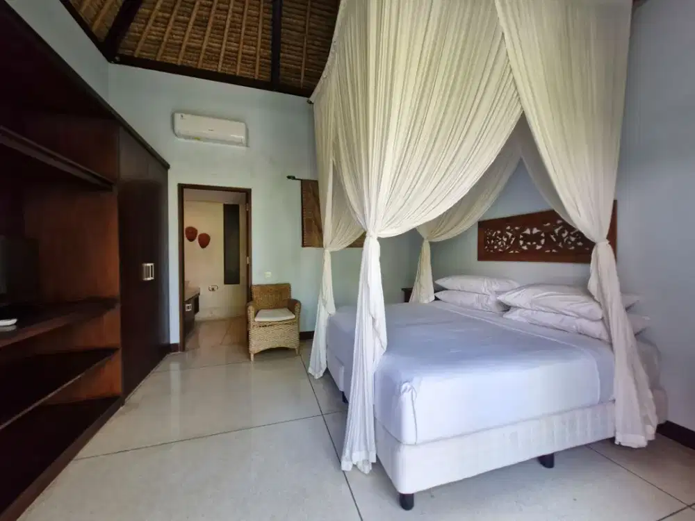 Serene 3BR Villa in Pererenan with big garden and Gated complex - Thumbnail 6