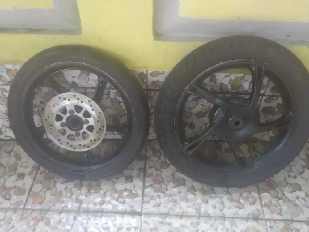 velg mio 14 sepasang + disc+bonus ban..