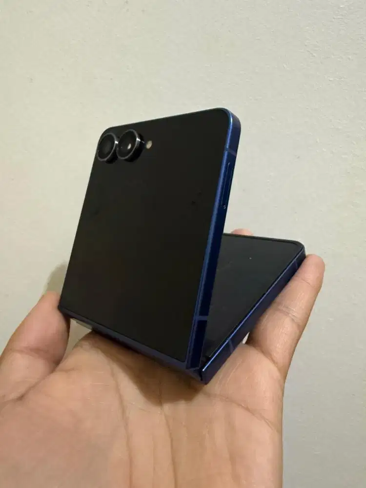 SAMSUNG ZFLIP 7 256 BLUE