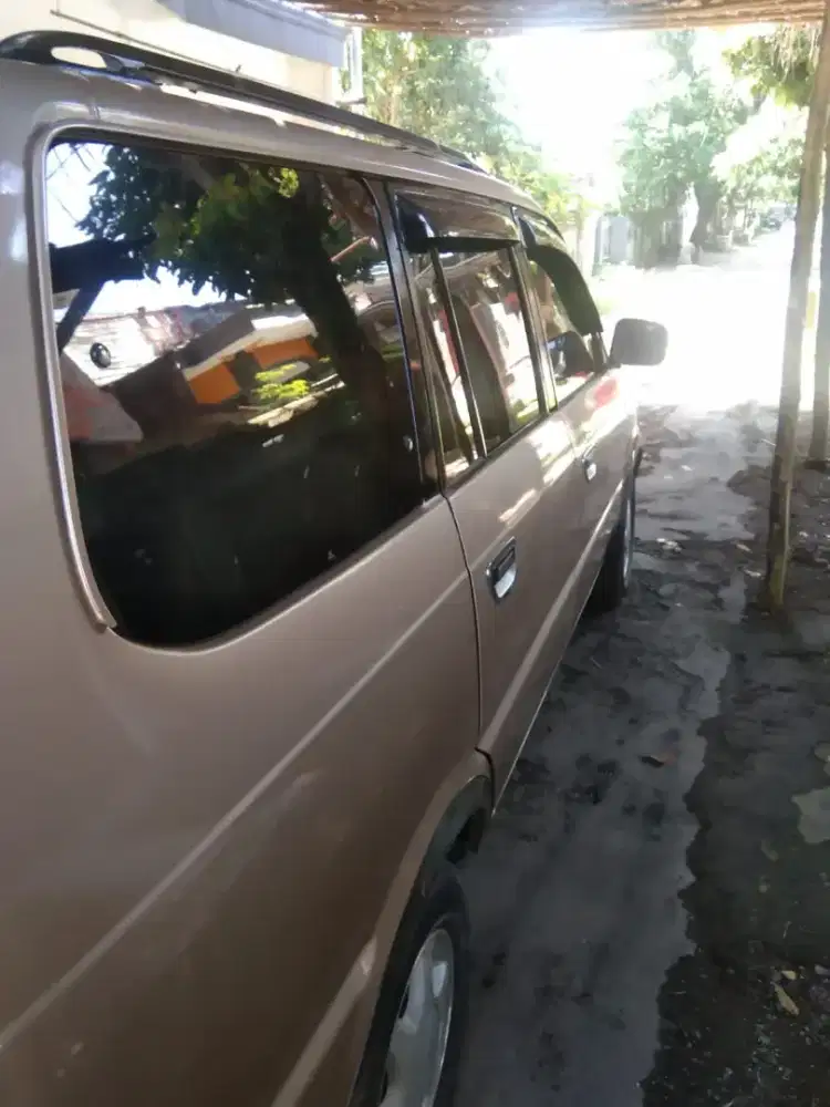 Toyota Kijang Kapsul LGX
