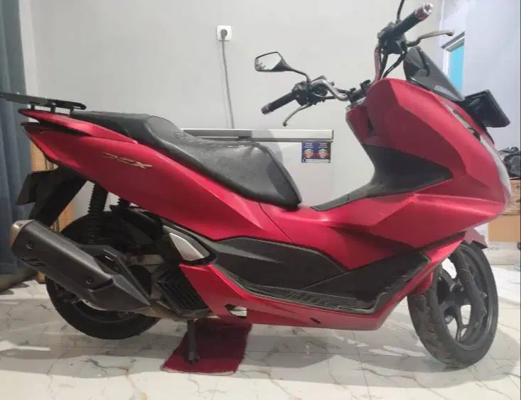 PCX 160 cc tahun 2021 ABS Breaking & Traction Control