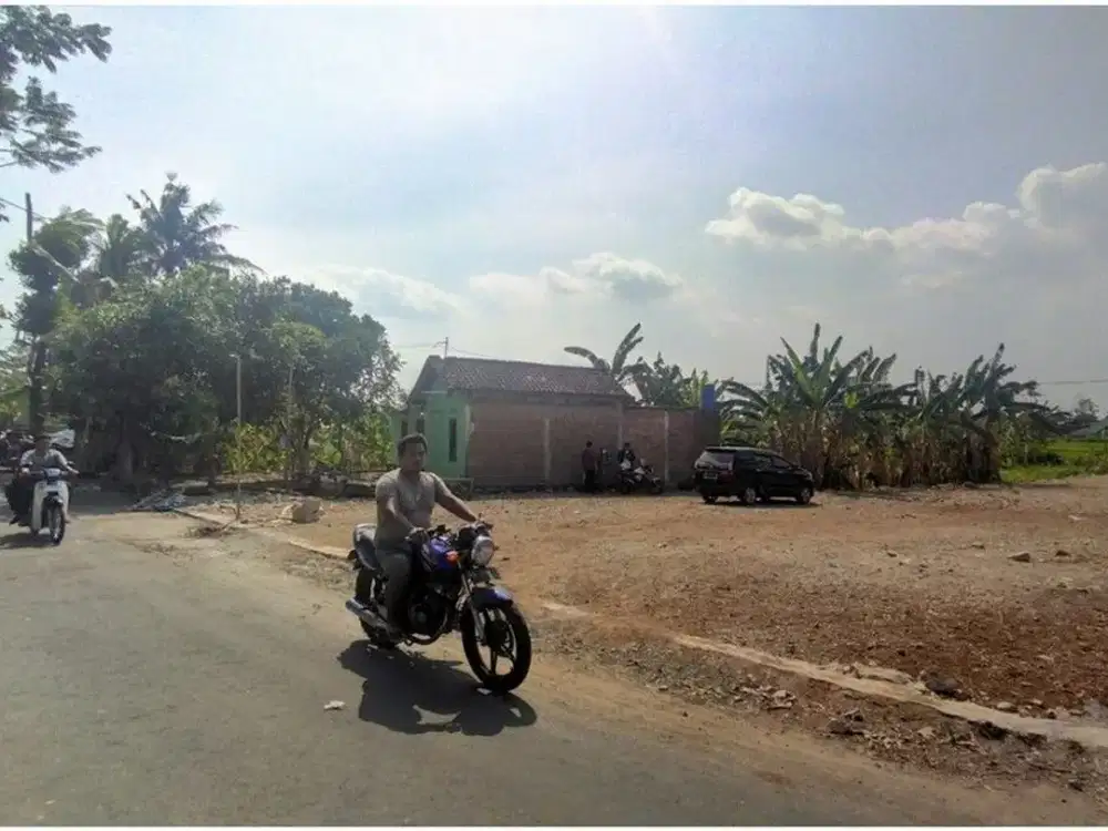 Dekat Stadion Sultan Agung Tanah Yogyakarta di Pleret