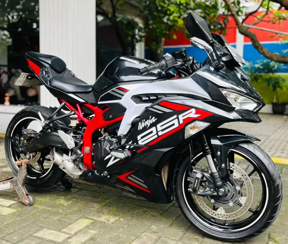 Kawasaki zx250 R  abs Qs
