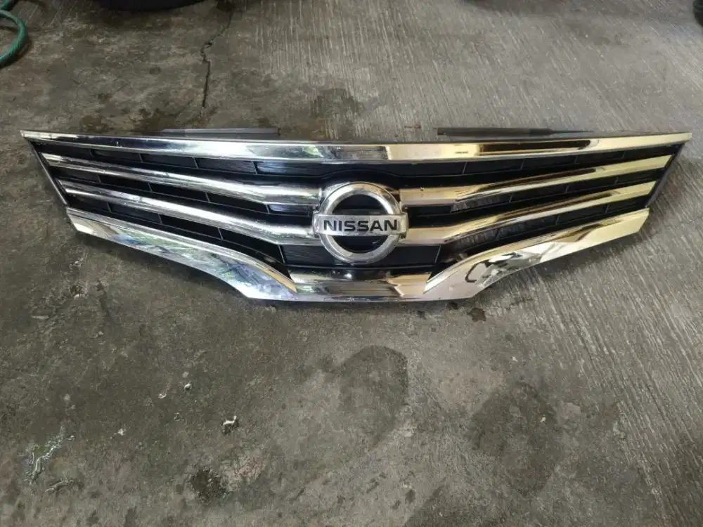 Gril Grand Livina XV 1.5 Copotan kondisi Oke Banget