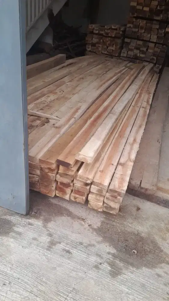 Balok 5x10x400 kayu borneo