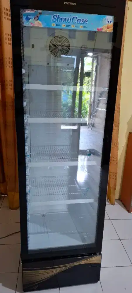 Showcase POLYTHRON
TYPE : SCN 237
4 Rak 285 Liter