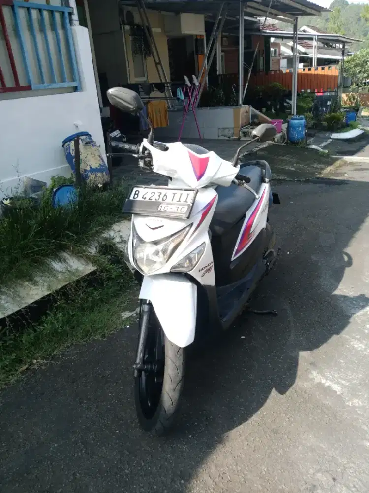 Honda Beat Esp 2015 Putih Stater Halus Joss Jiss