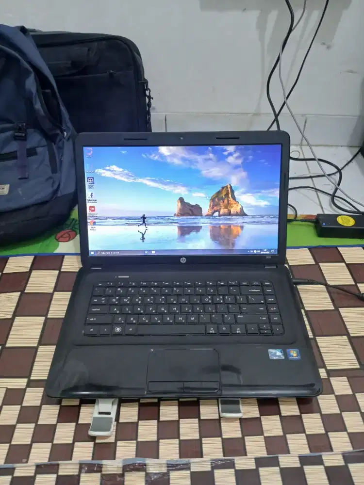 Laptop Hp 2000 ,Ram 8Gb ,Layar 15,6 inch ,Penyimpanan 500Gb
