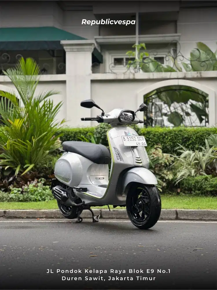 PIAGGIO VESPA SPRINT TECH TAHUN 2025 WARNA GREY ENTUSIASTA