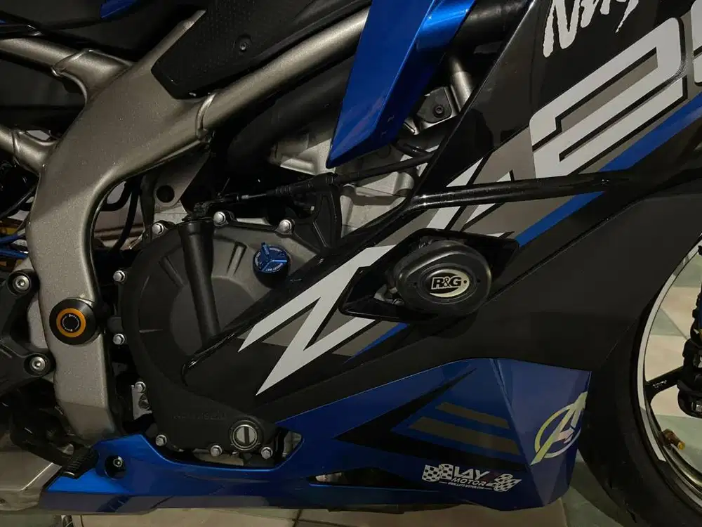 KAWASAKI ZX25R SE ABS 2021Biru