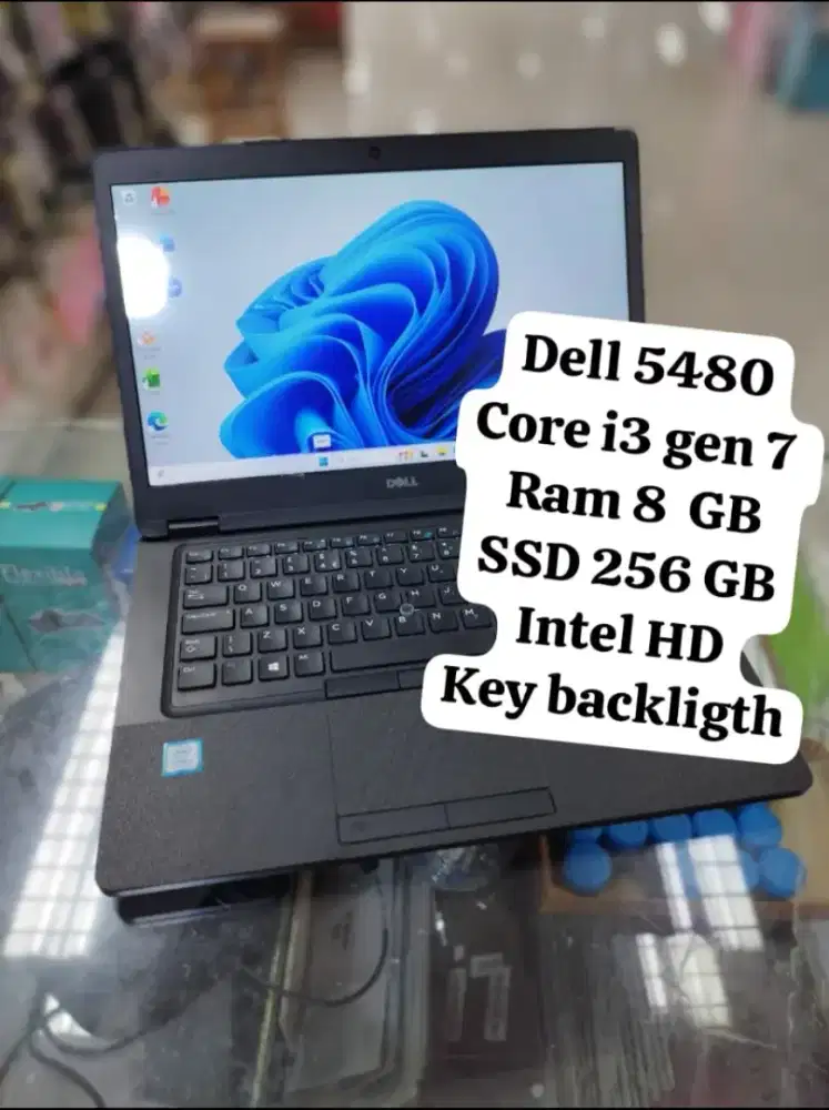 Dell core i3 gen 7 SSD