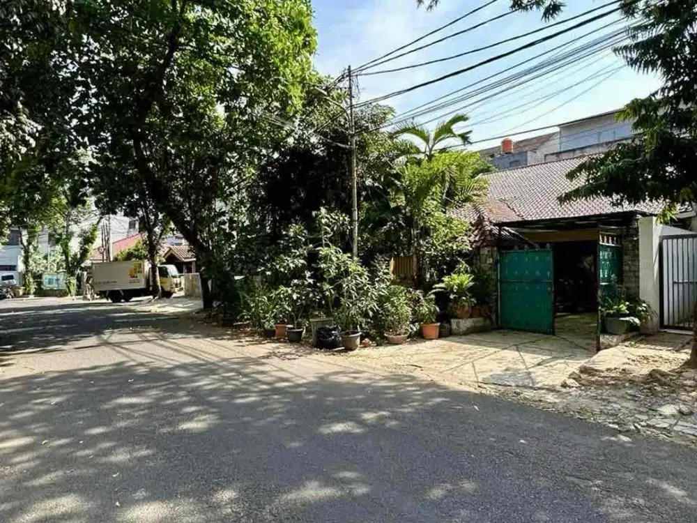 Rumah Kebayoran Baru Dekat Senopati & SCBD | LT 317 m² | SHM | Rp15 M Nego