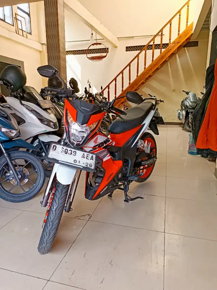 HONDA SONIC 150 R SE TAHUN 2022