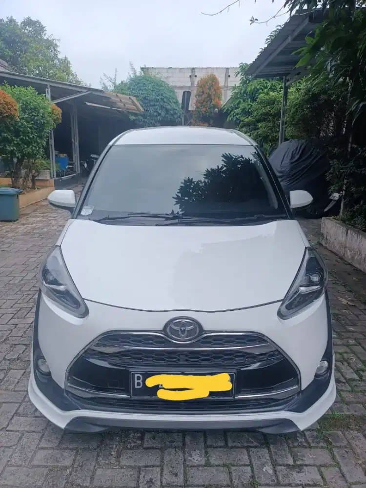 Toyota Sienta Q Matic 2016