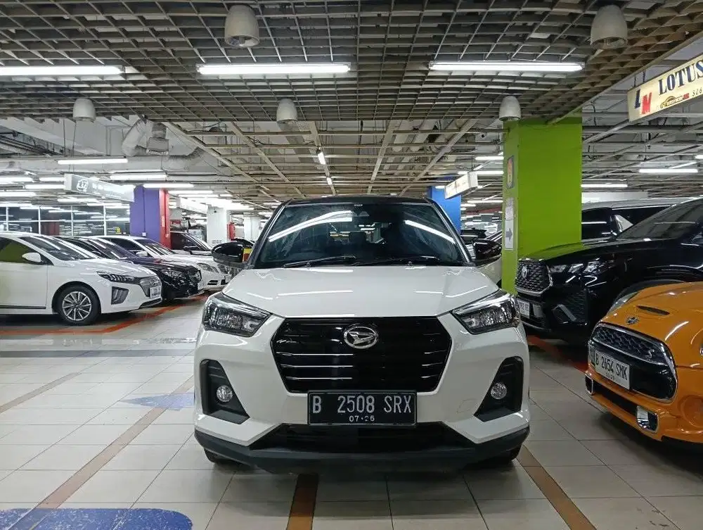 Daihatsu Rocky R 1.0 ADS Two tone Automatic 2021